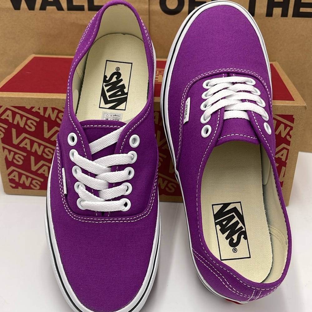 Vans WMNS Purple Canvas Sneakers Waffle Sole Authentic
Color Theory Willow herb - Picture 12 of 16
